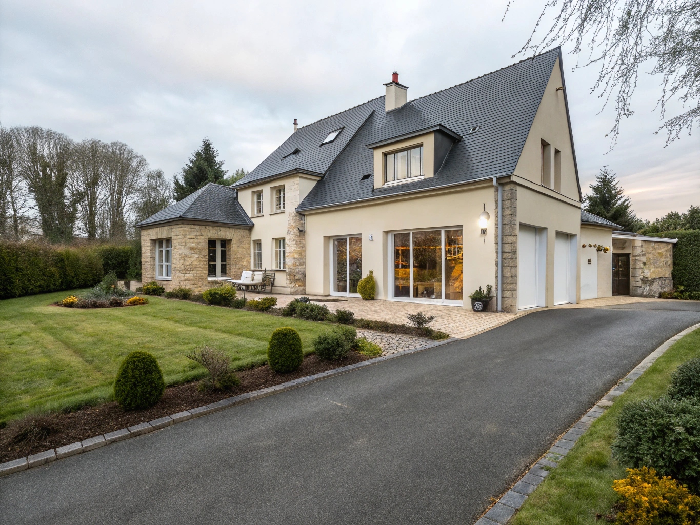 Maison récente du Pays d'Auge en Calvados.